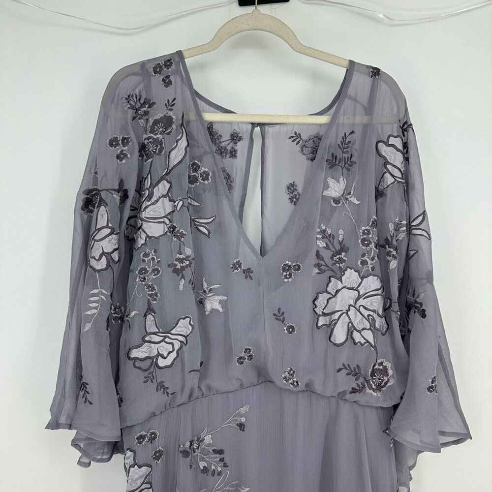 ASOS Curve blouson embroidered midi dress with cape back Size 24 Lavender Fairy. - Picture 4 of 16